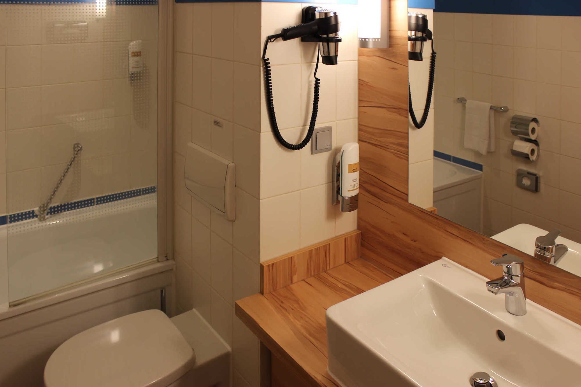Quality Hotel, Star Inn Premium BRE Zimmer foto